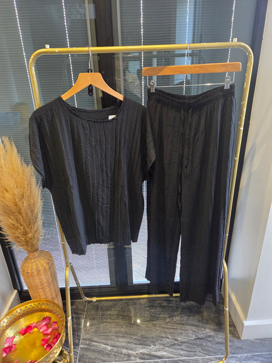 PLEATED COORD BLACK